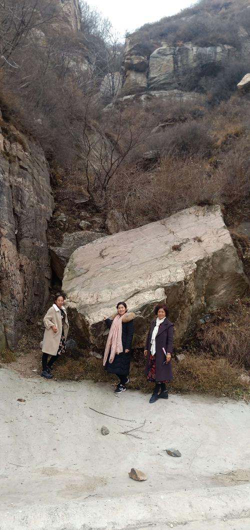 保定市,阜平县网红路72拐,波度不大,路的尽头就到了山西界了.