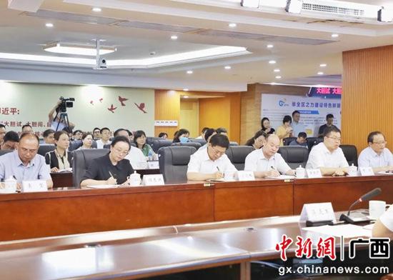 杨春庭履新广西商务厅党组书记:将扛起使命跑出商务发展加速度
