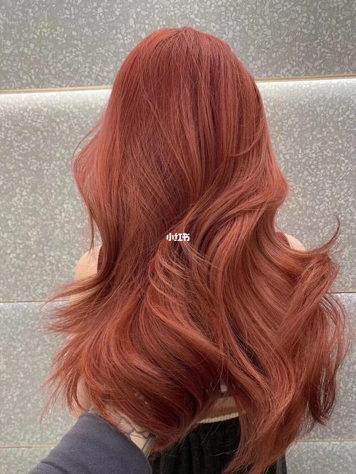 都说换个发型换个气质,橙红色头发看起来是很洋气的,特别是对于很多