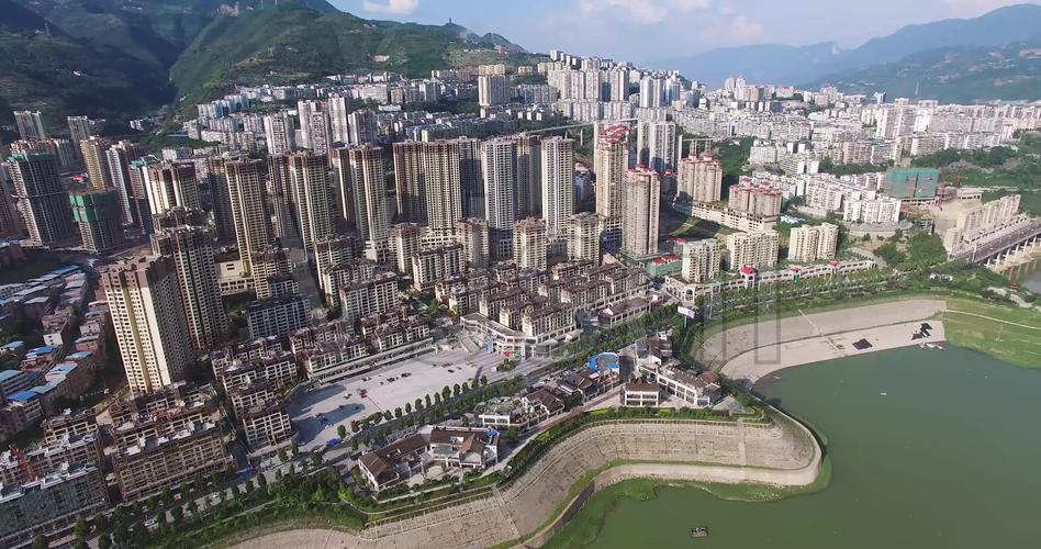 航拍奉节县城城市全景_4096x2160_高清视频素材下载