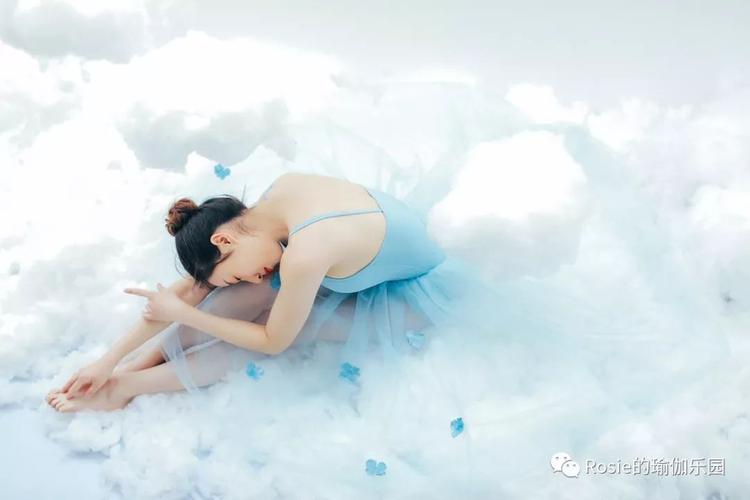 一组晚安瑜伽稳定心神快速