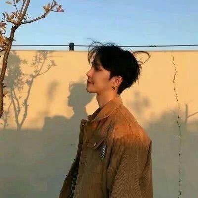 qq头像男生唯美小清新 高清好看的唯美小清新少年头像