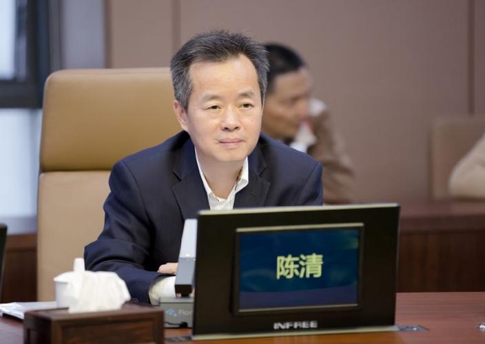 大百汇集团董事长温纯青等集团高管热情接待了陈清书记一行