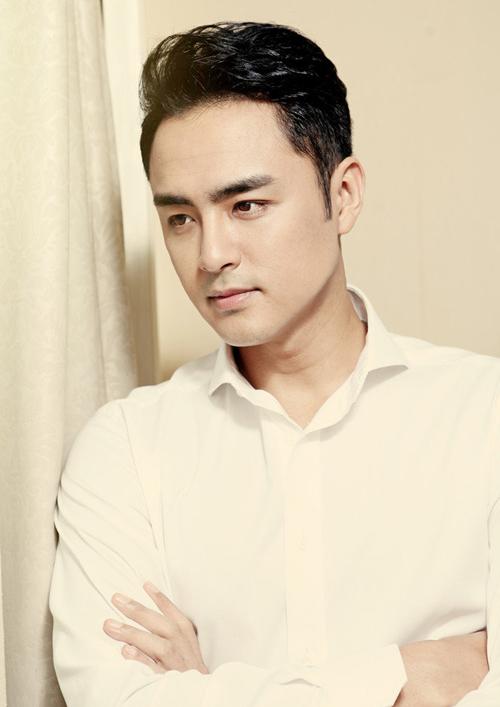 明道淡雅写真 眼神传递温暖力量