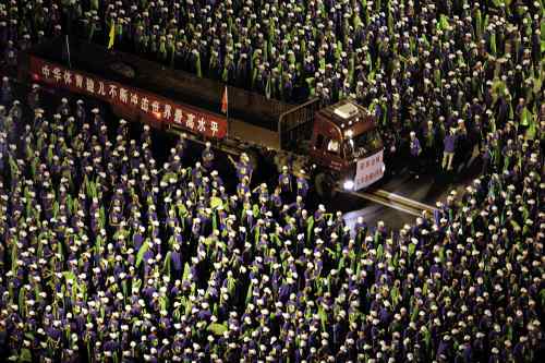 十万人参与国庆首场彩排