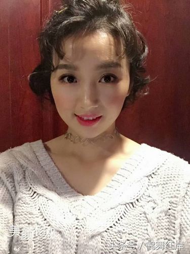 梁红的最新一组美图