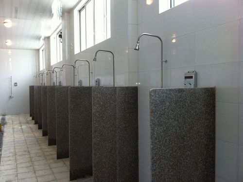 公共浴室洗澡刷卡节水器,公共澡堂打卡水控系统