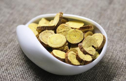 甘草泡水用开水泡吗甘草泡水可以降火吗