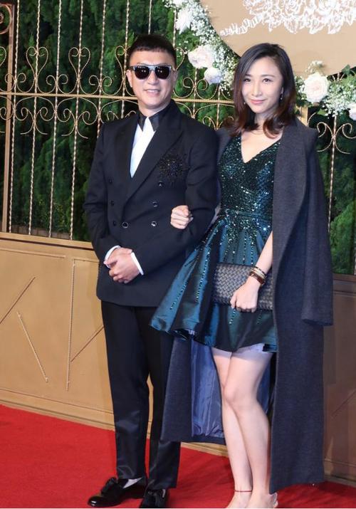 孙红雷的妻子难怪不咋拍戏,长的这么有气质,谁看了不心动