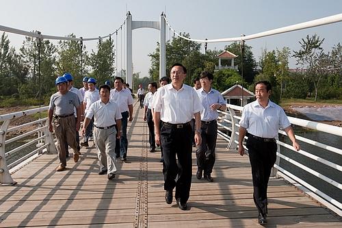 缪瑞林在视察市区重点工程建设时提出:抢抓进度注重质量 确保工程如期