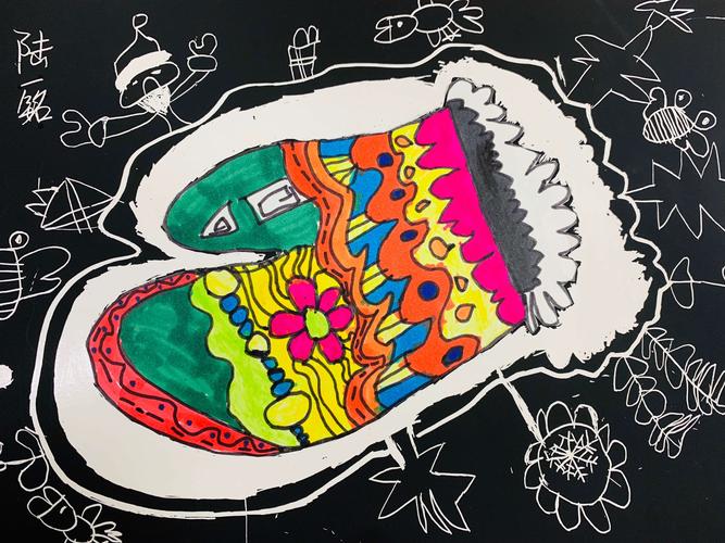 2020秋季儿童画创意班《我的手套》欣赏