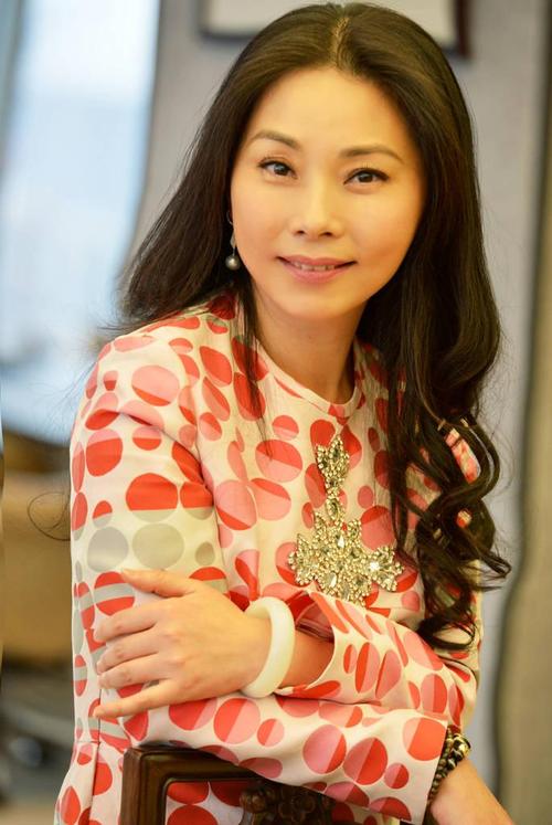 浙商女杰榜单揭晓 舟山人夏赛丽获卓越成就奖