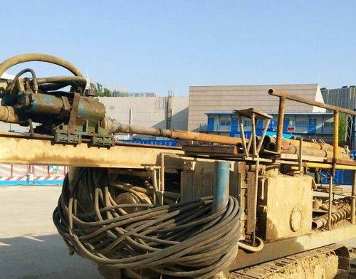 正在用着的无锡安迈mdl-135d型锚杆钻机,带150m电缆及钻杆,一整套喷面