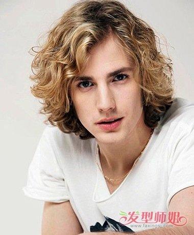 欧美长头发男影星发型 男生长头发发型图片