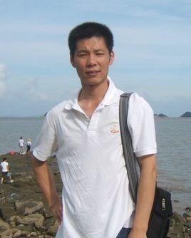 卫华(资深编辑,词作家)