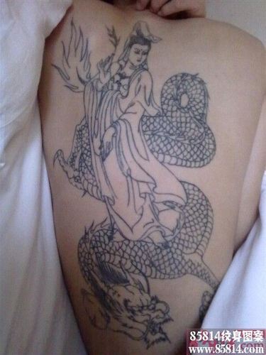 乘龙的观音菩萨纹身图案