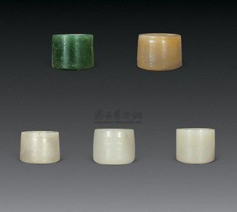 我有块家传几代的老【玉扳指】出手