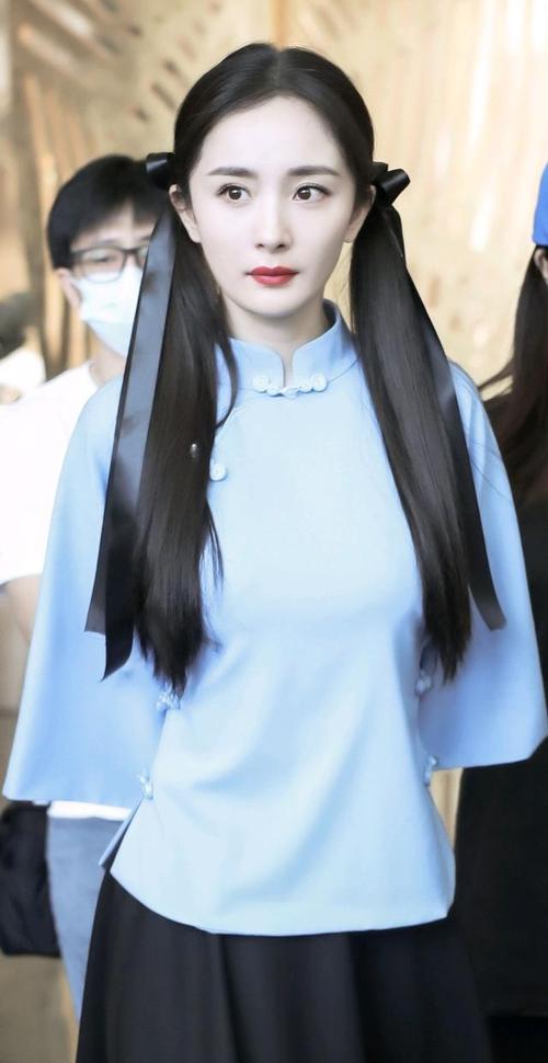 杨幂,民国女学生造型,双马尾可爱减龄
