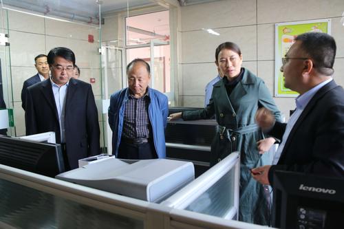 乌拉特前旗副旗长闫敏一行莅临五原县夕阳红公寓考察调研