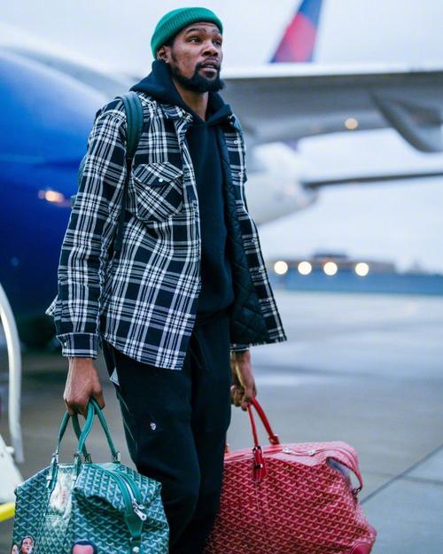 官宣!篮网伤情报告更新,杜兰特休战1场回归,仍有4人缺席