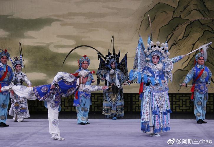 《杨门女将·探谷》孙一格饰演穆桂英·郑娇饰演杨文广