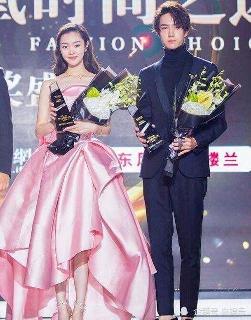 王一博宋轶风起洛阳演夫妻同框照曝光原谅我转cp粉了