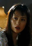 叶雨寒  演员 朱子汶   自小父母双亡,虽然衣食无忧却总是想脱离任