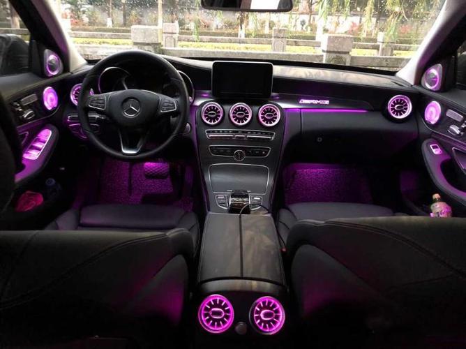 奔驰c内饰灯怎么调 奔驰c43有氛围灯吗【汽车时代网】