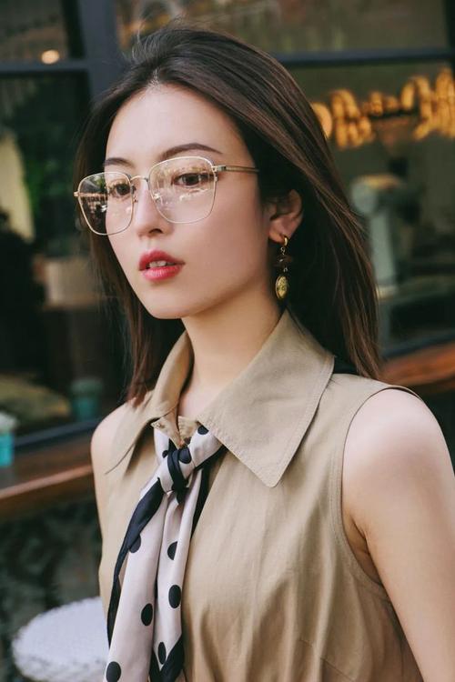 卡卡一周穿搭上班这样穿真的不土