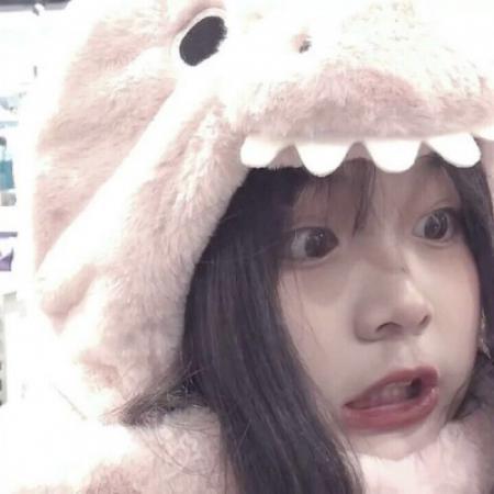 活泼开朗的女生qq头像开怀大笑面带微笑的