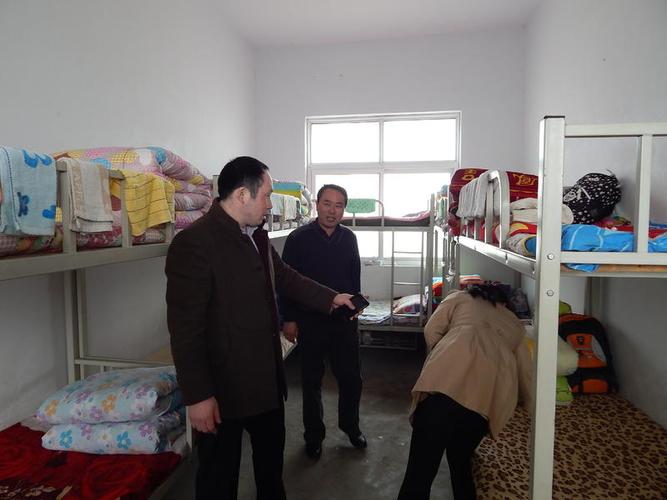 河南省汝南县教育体育局_校园新闻_常兴二中开展寝室