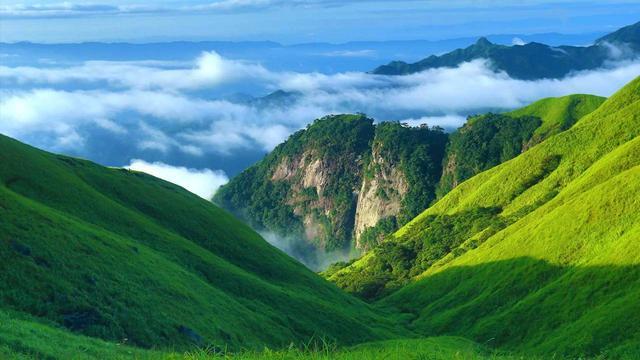 全国驴友徒步的首选,江西萍乡的武功山,中国南部最美的高山草甸