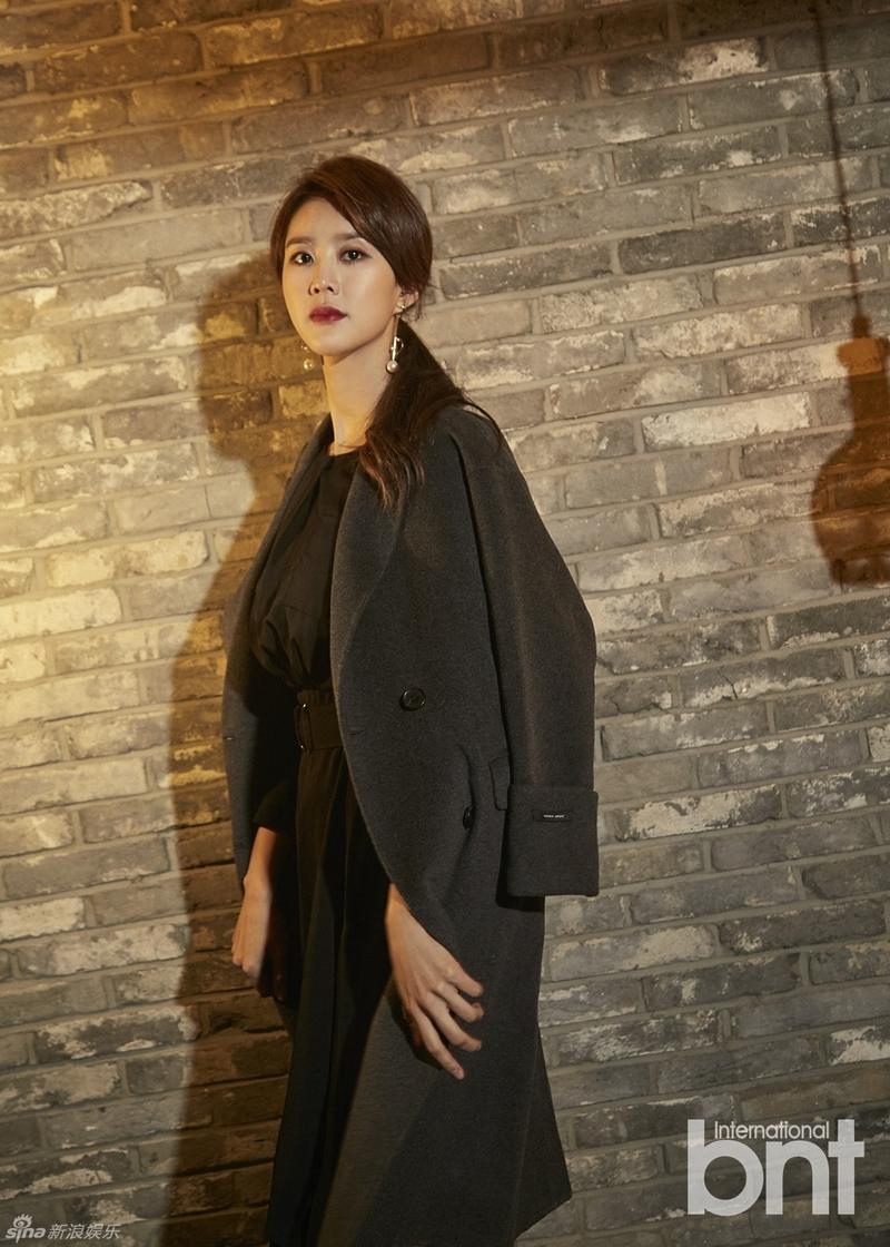韩国女星池昭妍携手bntnews拍写真 短发俏丽时尚