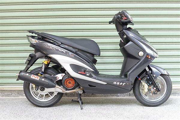 摩托车杂志-资讯网. yamaha 新劲战三代 钢铁精品超