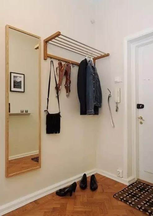 进门挂衣墙,衣服包包别再随手乱丢了!