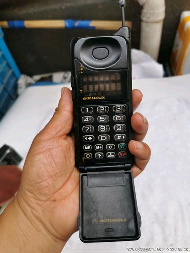 世纪经典怀旧收藏!老摩托罗拉手机