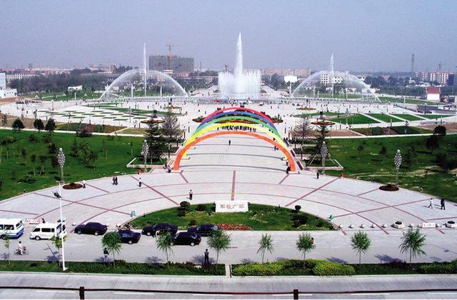 军校广场将帅名录纪念馆正门位于河北省保定市北郊的保定军校前身是