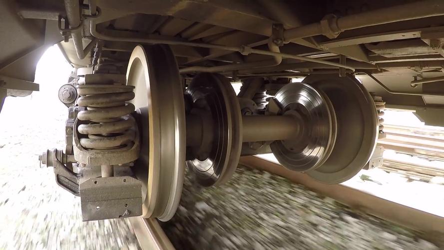 【火车迷】转向架视角-俄罗斯铁路dr1a型柴油机车