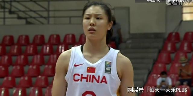 14352狂胜中国女篮开门红单节3998人得分上双李月汝18分