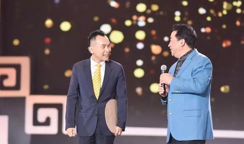 著名相声演员陈印泉:失业4年,papi酱靠幽默感身家过亿?