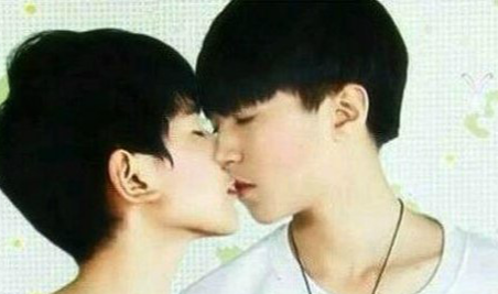 王源令人心疼的照片 王源妈妈后悔让他踏入演艺圈,而易烊千玺这12个字