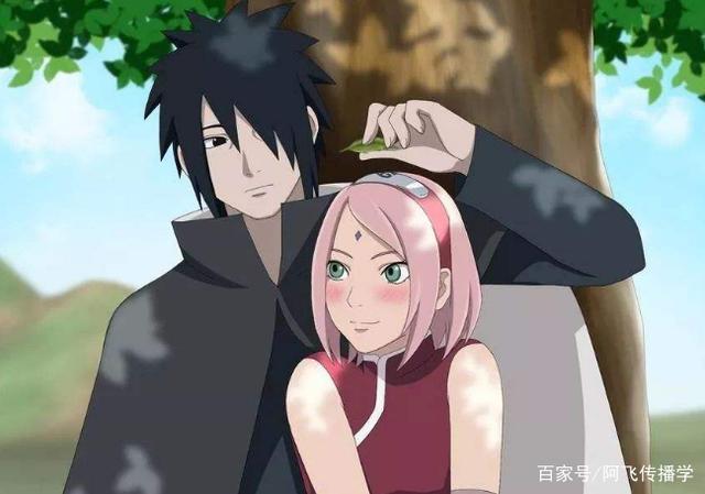 小樱整理家务时无意间露出的半张照片可能是和佐助的婚纱照