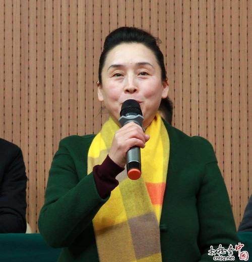 温县人民政府副县长李美玲女士宣布比赛开幕