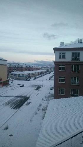 根河市天气穿衣_根河市旅游穿衣_穿衣指数 - 墨迹天气