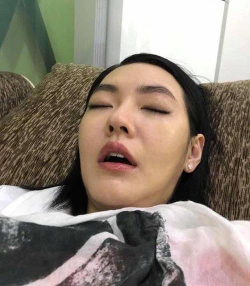 鹿晗王俊凯张嘴睡觉会越长越丑?