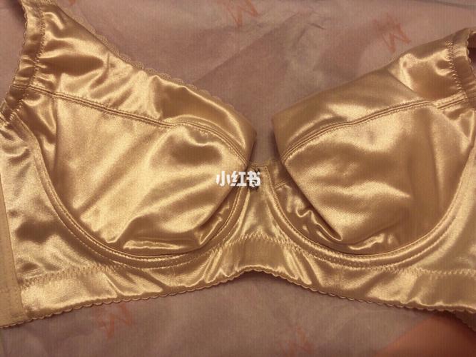 我今天膨胀了,跑到梦特莲娜mentliana内衣店剁手了 朋友给我推荐的这