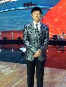 主持人吴鹏图片 央视主持人图片