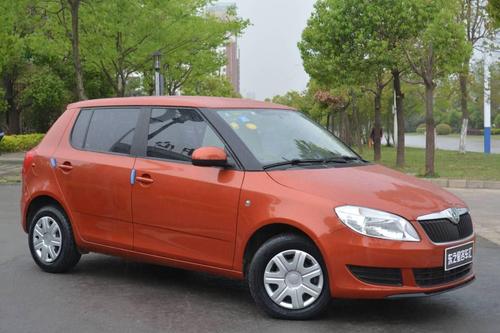 【淮南】2013年5月 斯柯达 晶锐 1.4l 晶致版 橙色 手自一体