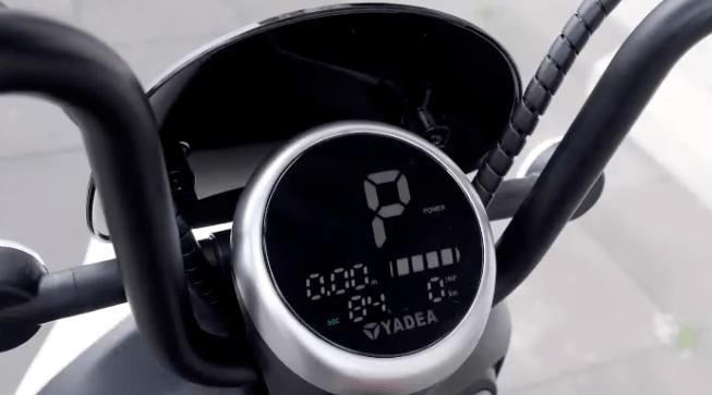 内外兼修雅迪冠能20q6动态体验篇