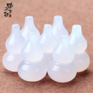 厂家直销天然白色玉髓精雕葫芦吊坠男女款冰润饰品项坠工艺品批发